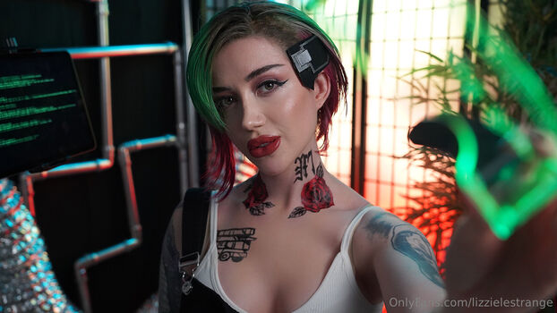 Full leaked Lizzie le strange private onlyfans photo