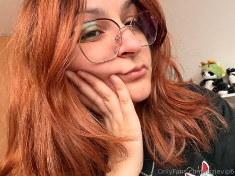 Full leaked Lizzsweet page private onlyfans photo