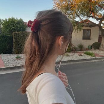 Full leaked Lizzy mcalpine private onlyfans photo