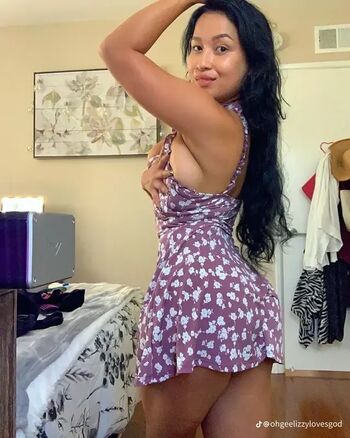 Full leaked Lizzywurst private onlyfans photo