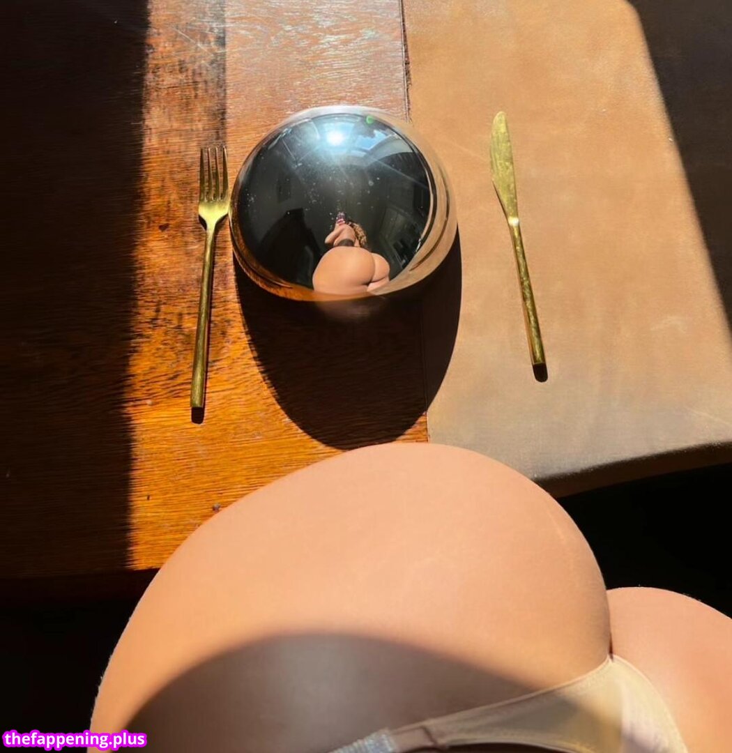 elizabeth anorue / llleasy / llleasy_ Çıplak OnlyFans Fotoğrafı #1