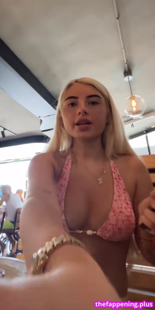 Corey & Llorenna / Llorenna Hodgkinson / corey-and-llorenna / popular Nacktes OnlyFans Foto #25