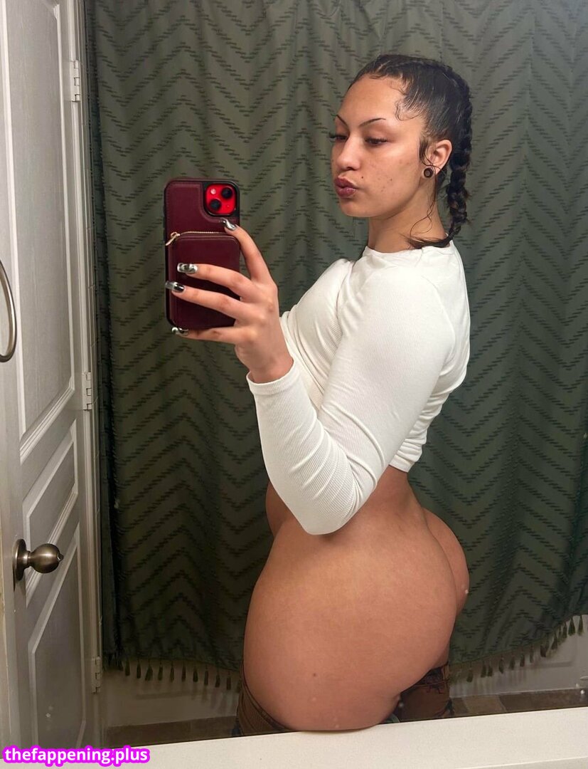 lloveraine Nude OnlyFans Photo #4