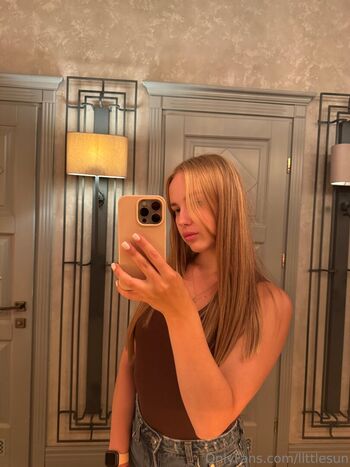 Full leaked Llttlesun private onlyfans photo