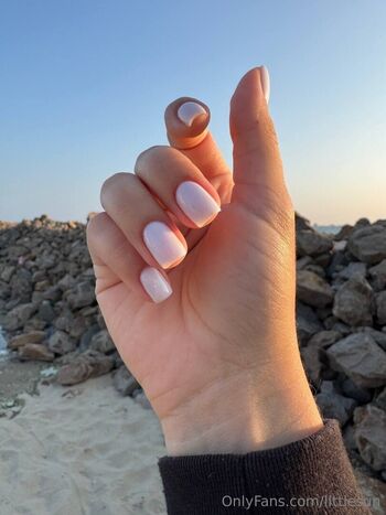 Full leaked Llttlesun private onlyfans photo