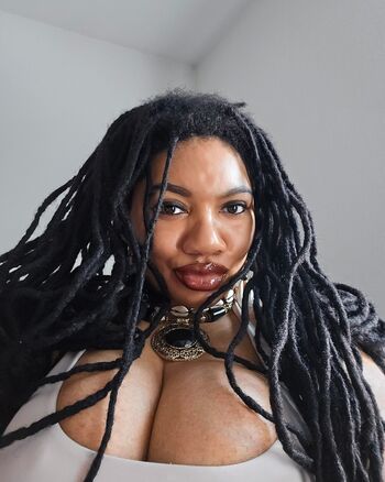 Full leaked Lockedhoneyprincess private onlyfans photo