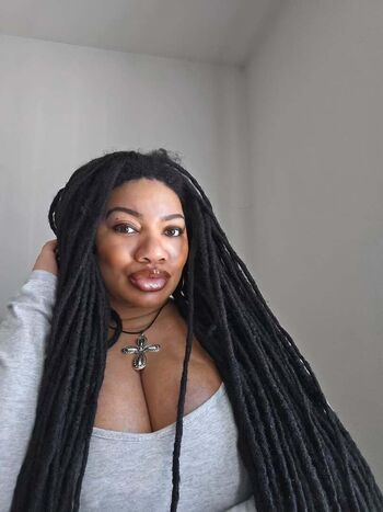 Full leaked Lockedhoneyprincess private onlyfans photo