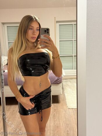 Full leaked Loenihadi private onlyfans photo