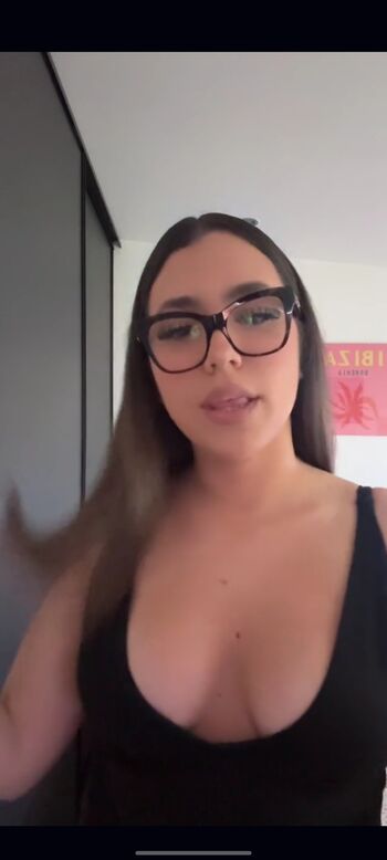 Full leaked Loevasoltani private onlyfans photo