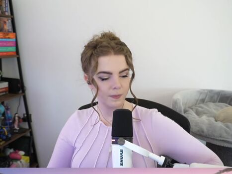 Full leaked Loeya private onlyfans photo