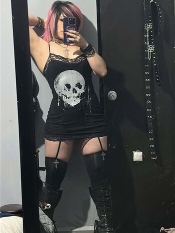 Full leaked Loidacortez geek private onlyfans photo