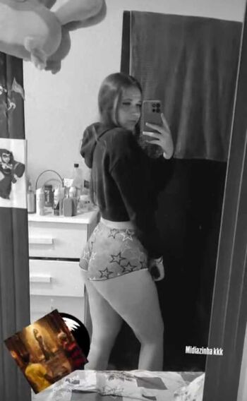 Full leaked Loiraa private onlyfans photo