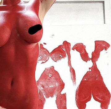 Full leaked Lois saunders private onlyfans photo