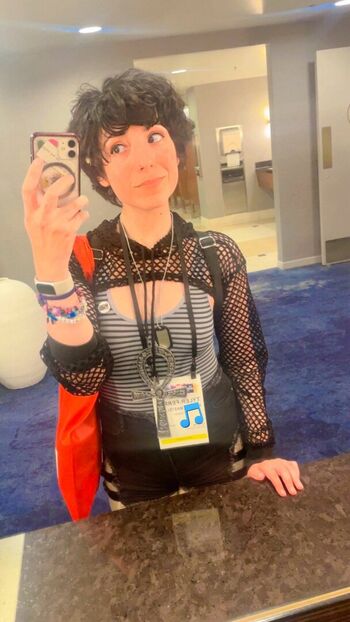 Full leaked Lokeigh private onlyfans photo