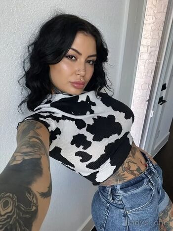 Full leaked Lola bunni private onlyfans photo