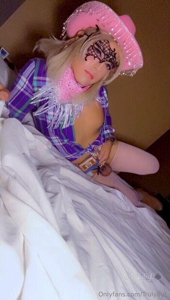 Full leaked Lola crystals private onlyfans photo