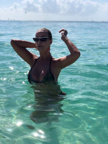 Full leaked Lola melnyck private onlyfans photo