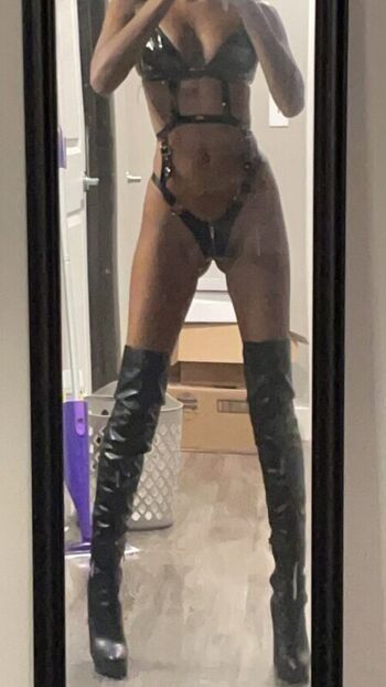 Full leaked Lola sobunos page private onlyfans photo