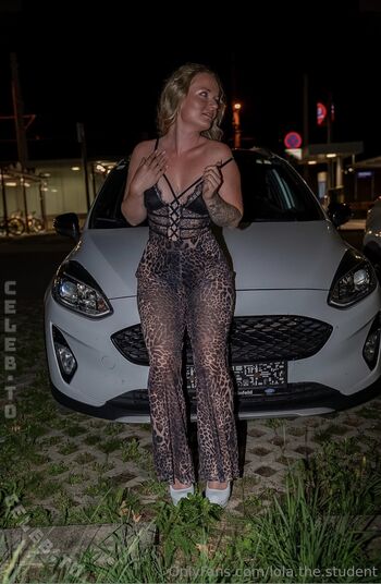 Full leaked Lola the student private onlyfans photo