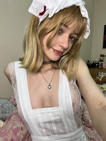 Full leaked Lollyskyforever private onlyfans photo