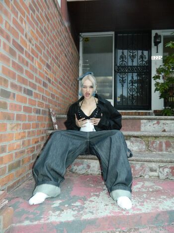 Full leaked Lolo zouai private onlyfans photo