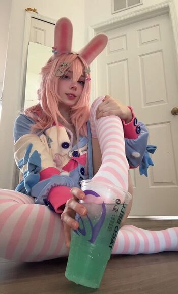 Full leaked Lolyomie page private onlyfans photo