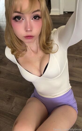 Full leaked Lolyomie page private onlyfans photo