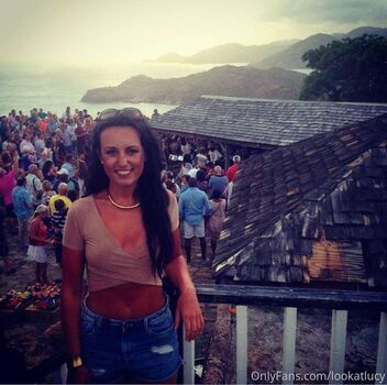 Full leaked Lookatlucyvip private onlyfans photo