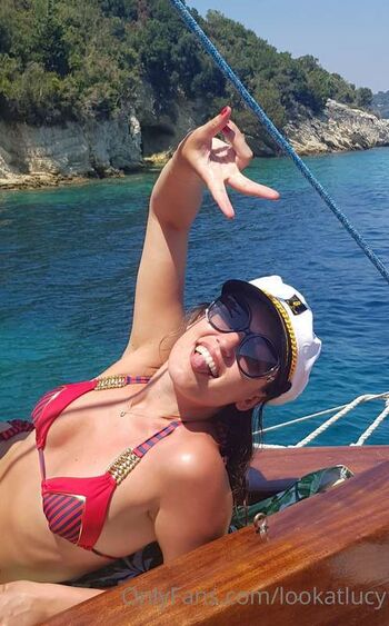 Full leaked Lookatlucyvip private onlyfans photo