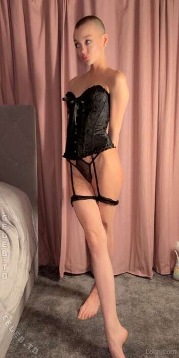 Full leaked Loonicorn private onlyfans photo