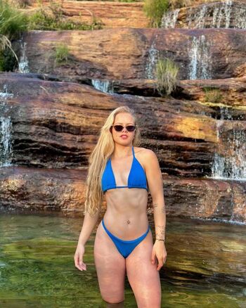 Full leaked Loorajj private onlyfans photo