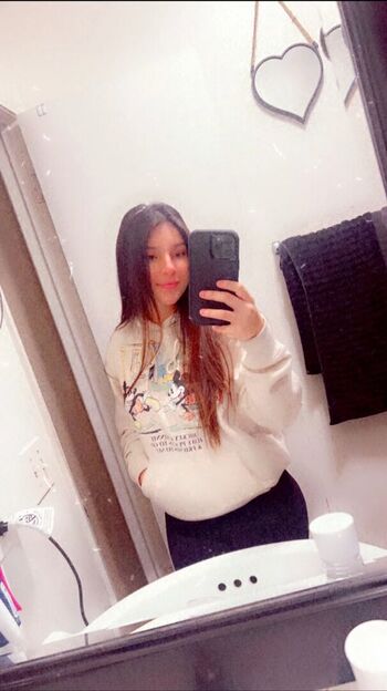 Full leaked Loovee seeniaa private onlyfans photo