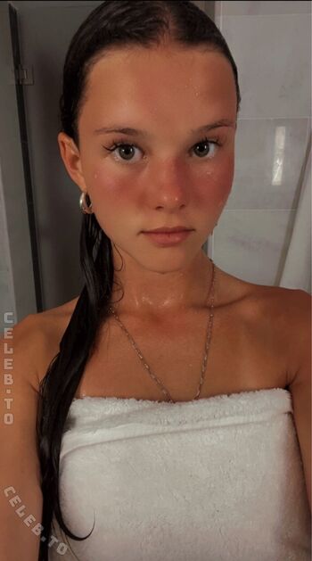 Full leaked Lopi xox private onlyfans photo