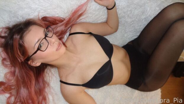 Full leaked Lora pia private onlyfans photo