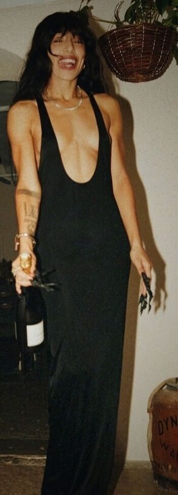 Full leaked Loreenofficial private onlyfans photo