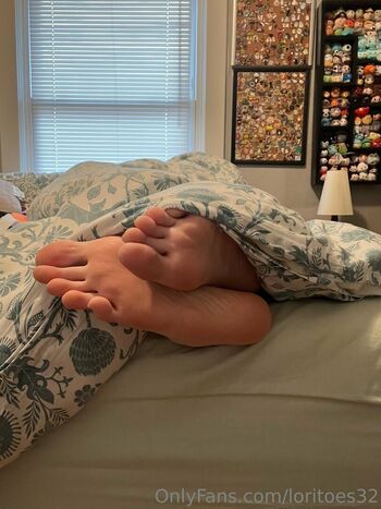 Full leaked Loritoes  page private onlyfans photo