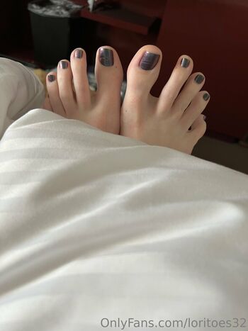 Full leaked Loritoes private onlyfans photo