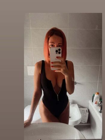 Full leaked Lottielouxo private onlyfans photo