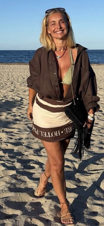 Full leaked Louise redknapp private onlyfans photo