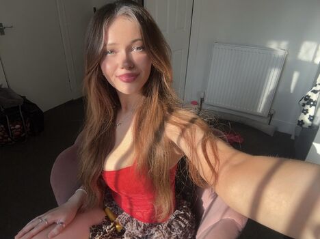 Full leaked Louiselaingx private onlyfans photo