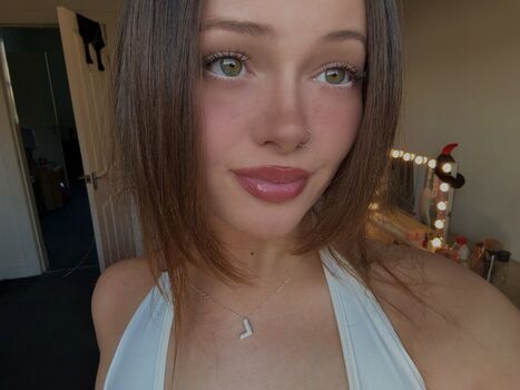 Full leaked Louiselaingx private onlyfans photo