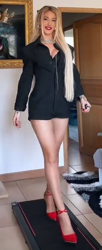 Full leaked Loukaki private onlyfans photo