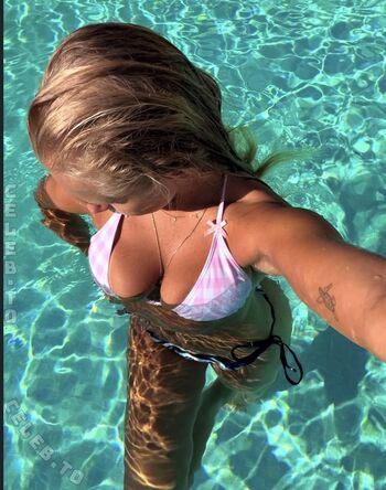Full leaked Loulou fbl private onlyfans photo