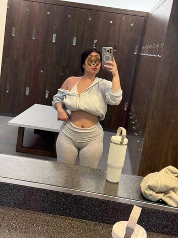 Full leaked Loveamush private onlyfans photo