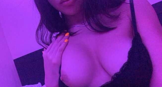 Full leaked Lovebugcindy private onlyfans photo