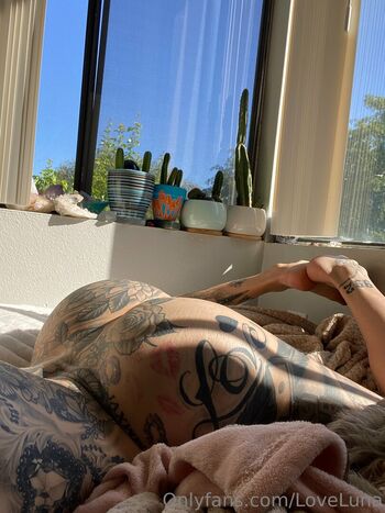 Full leaked Loveluna private onlyfans photo
