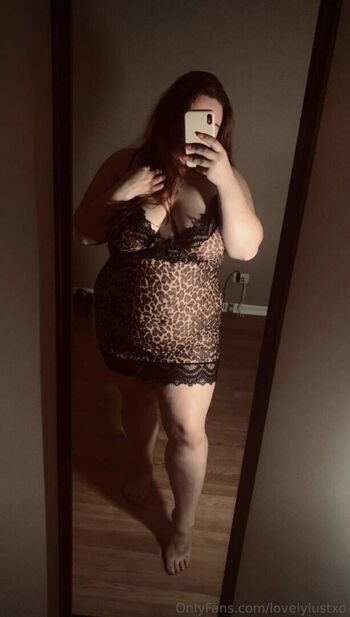 Full leaked Lovelylustxo page private onlyfans photo