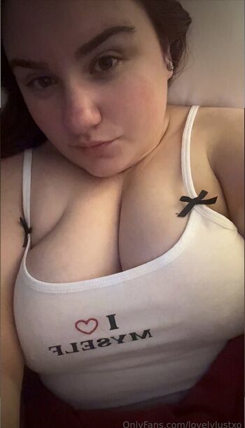 Full leaked Lovelylustxo page private onlyfans photo