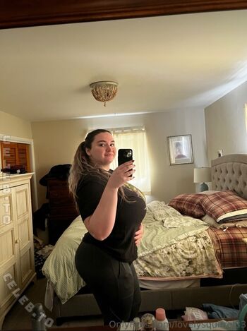 Full leaked Lovelysquirrel private onlyfans photo