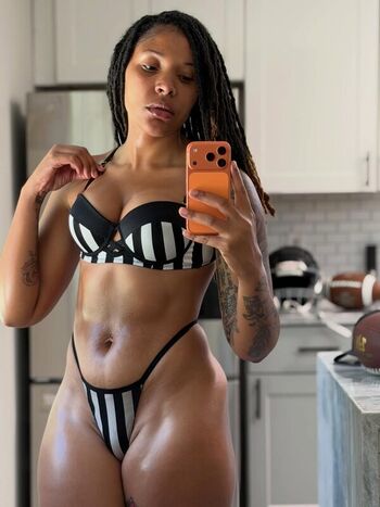 Full leaked Lovemeek private onlyfans photo